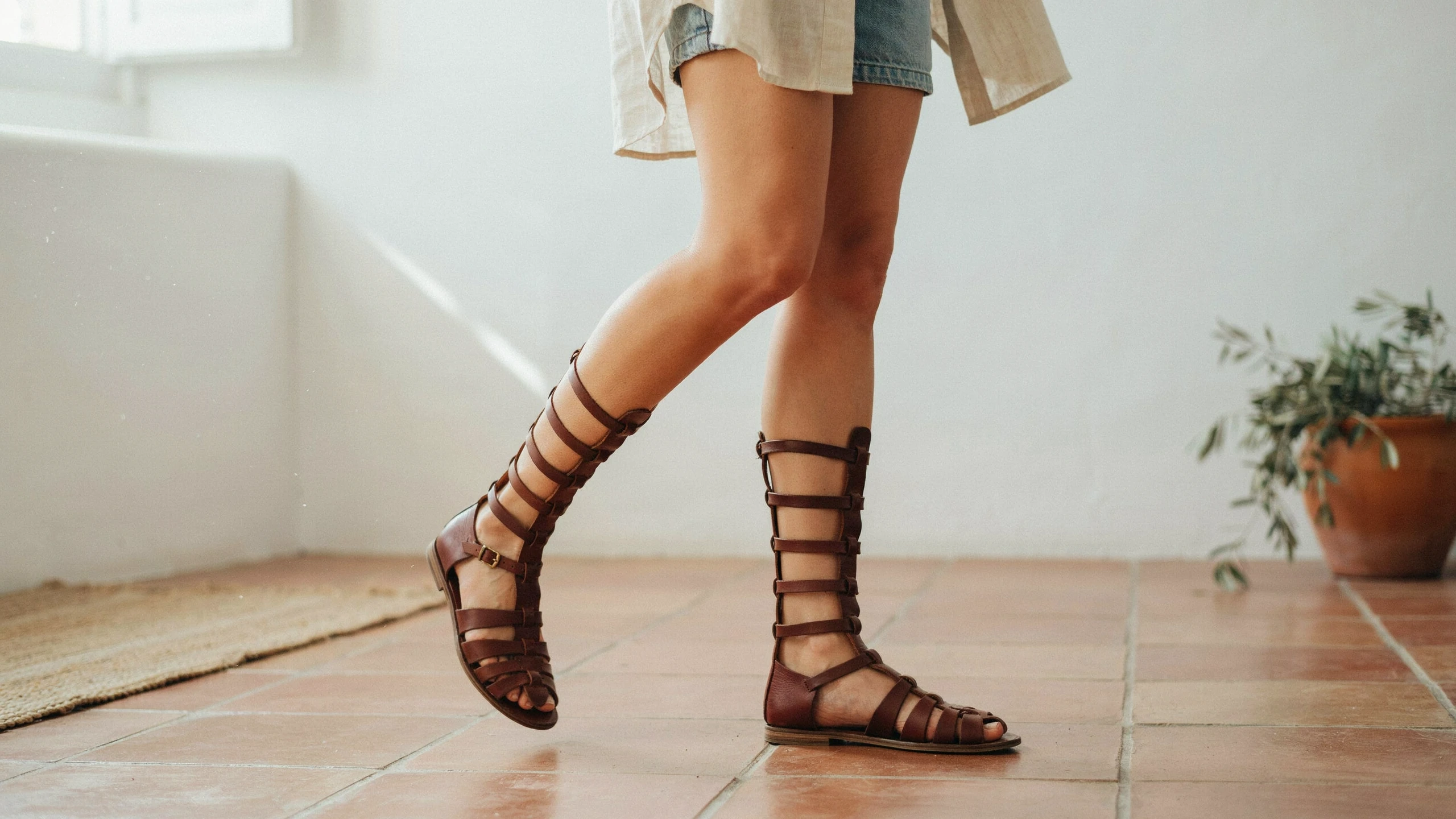 Römersandalen – Frauenschuhe im Überblick